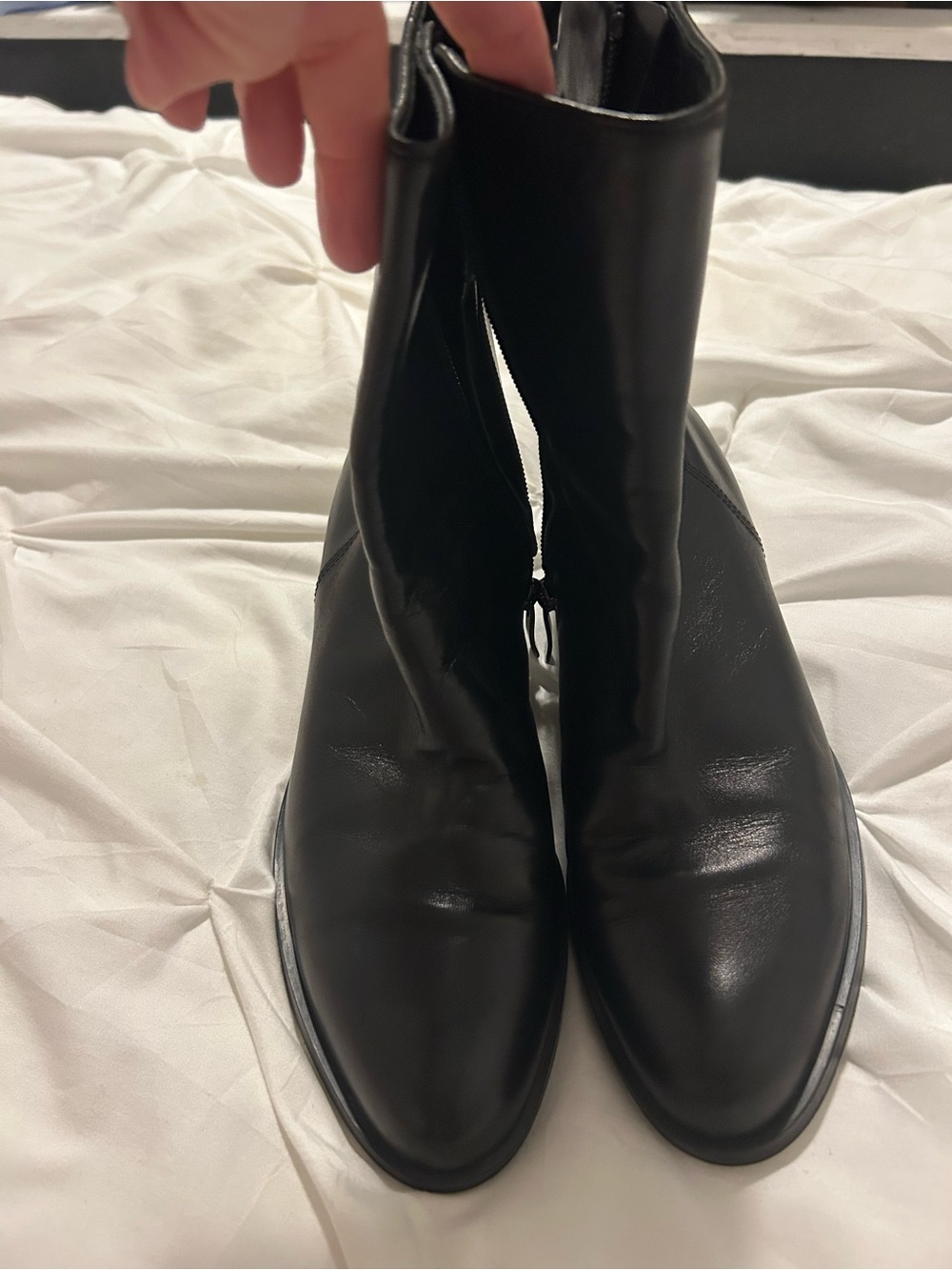 Made it ITALY all leather boots Vibram Black Rubber Sole with Embossed Logo